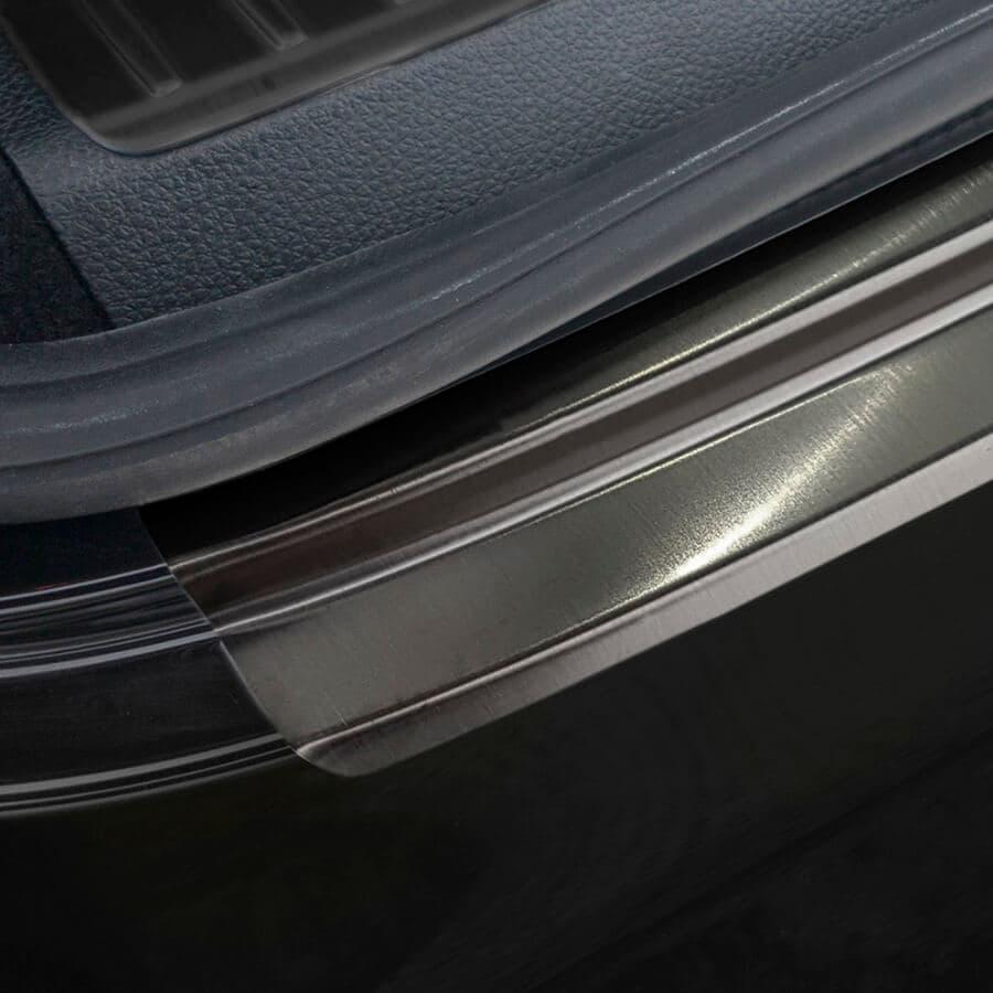 Takapuskurin suojapelti musta harjattu teräs till Mercedes GLC coupe (C253)