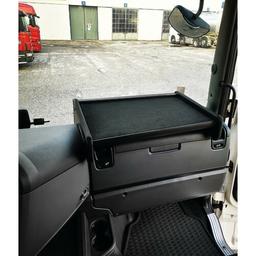 Driver's + Passenger table to Scania R 5/6/6-Streamline/G/G-Streamline