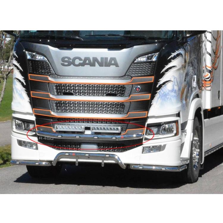 Extralight bar in front of grill  that fit Scania 2017->